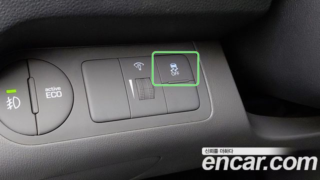 Hyundai Grand Starex Van 3-Seater Smart 2021 — фото 16