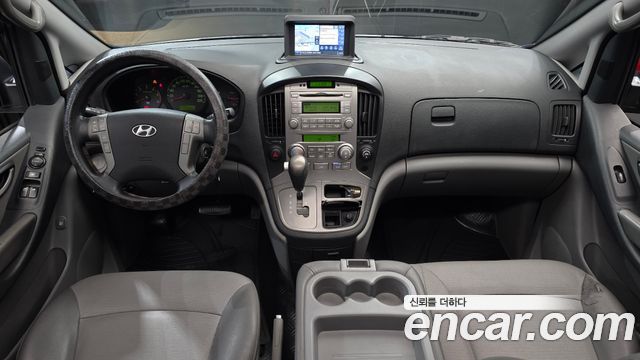 Hyundai Grand Starex 12-Seater Wagon CVX Premium 2011 — фото 7
