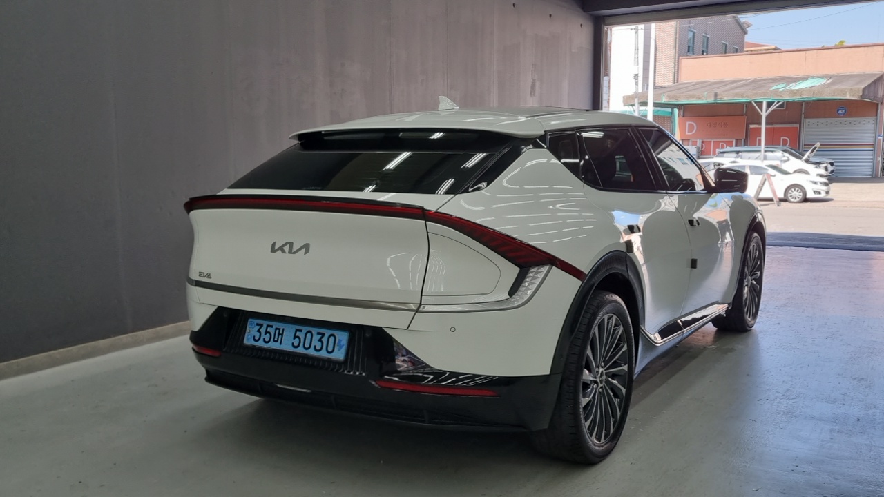 Kia EV6 Long Range 4WD Earth 2022 — фото 2