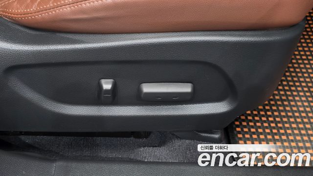 Hyundai Maxcruise Diesel(e-VGT) 2.2 4WD Exclusive Special 2015 — фото 34