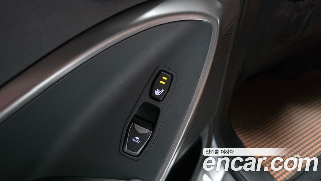 Hyundai Maxcruise Diesel(e-VGT) 2.2 4WD Exclusive Special 2015 — фото 36