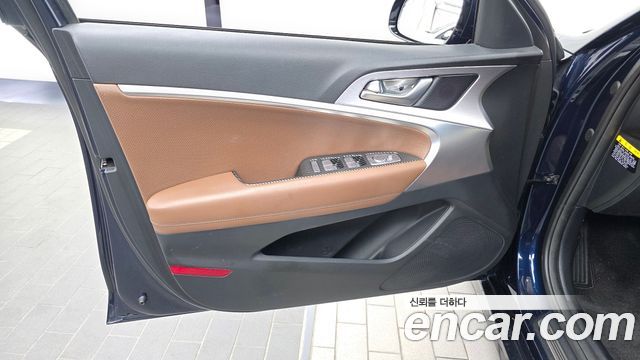 Genesis G70 2.0T Supreme 2018 — фото 24