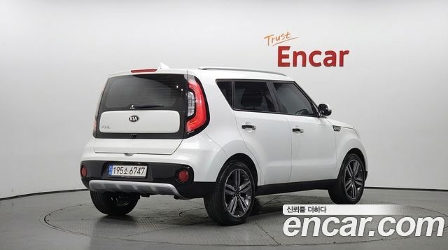 Kia Soul 1.6 GDi Noblesse 2017 — фото 2