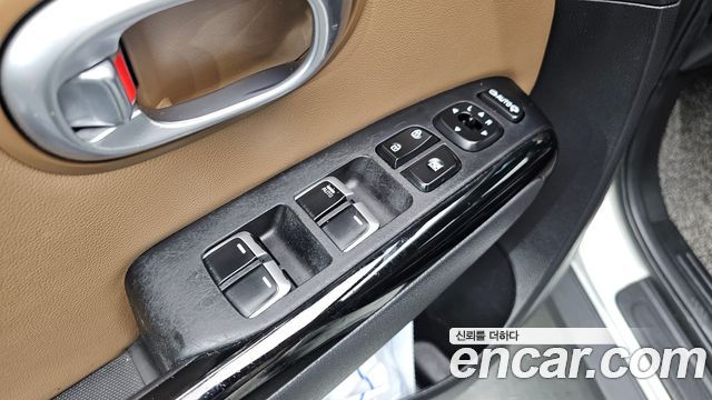 Kia Soul 1.6 GDi Noblesse 2017 — фото 19