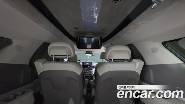 Kia Carnival (IV) Gasoline 7-Seater Hi Limousine Signature 2025 — фото 36