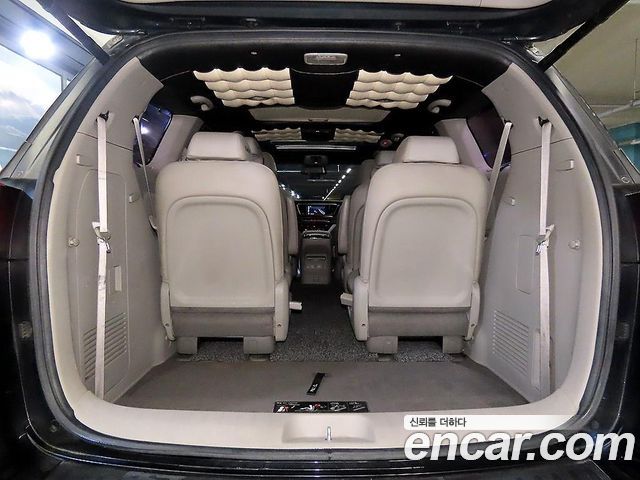 Kia Carnival 9-seater Noblesse 2015 — фото 20