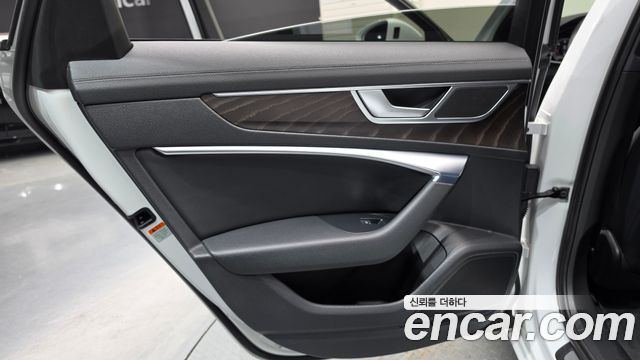 Audi A6 (C8) 40 TDI Quattro Premium 2020 — фото 25