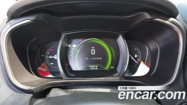Renault Korea QM6 2.0 LPe LE Signature 2WD 2022 — фото 8