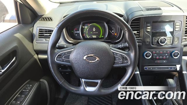 Renault Korea QM6 2.0 LPe LE Signature 2WD 2022 — фото 16