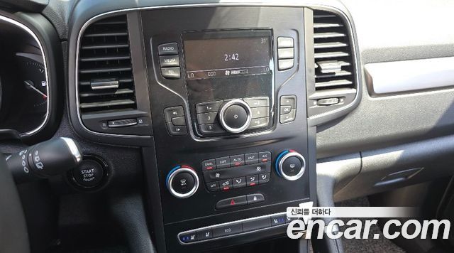 Renault Korea QM6 2.0 LPe LE Signature 2WD 2022 — фото 18