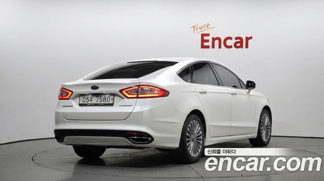 Ford Mondeo (IV) 2.0 Titanium 2017 — фото 2