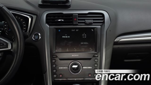 Ford Mondeo (IV) 2.0 Titanium 2017 — фото 14
