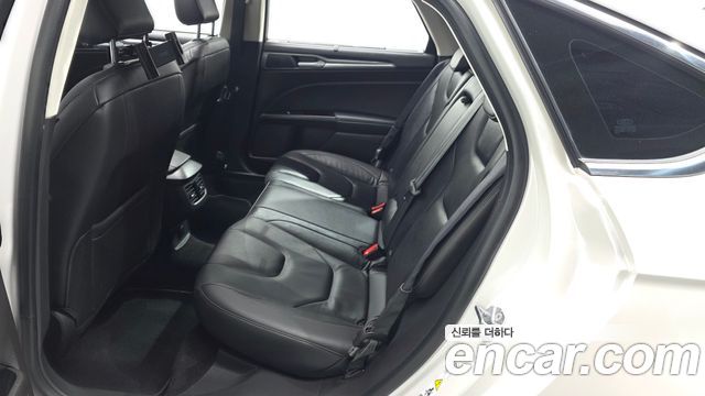 Ford Mondeo (IV) 2.0 Titanium 2017 — фото 26