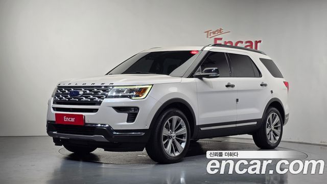 Ford Explorer 2.3 Limited 4WD 5th