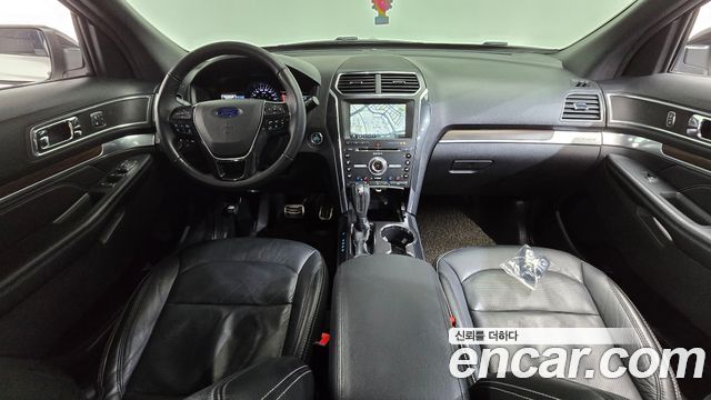 Ford Explorer 2.3 Limited 4WD 5th 2018 — фото 7