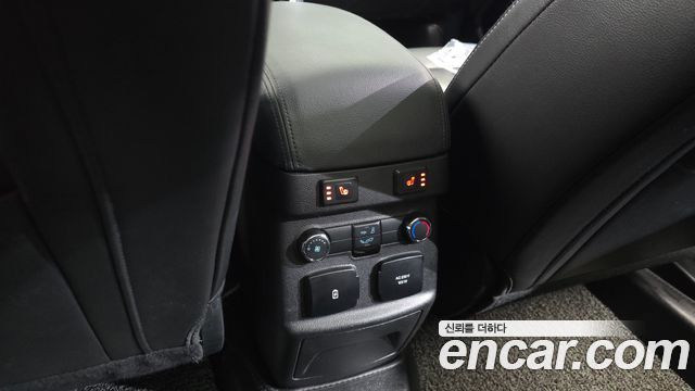 Ford Explorer 2.3 Limited 4WD 5th 2018 — фото 30