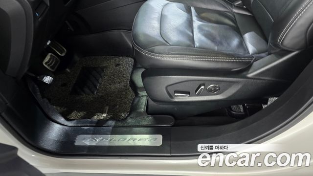 Ford Explorer 2.3 Limited 4WD 5th 2018 — фото 37