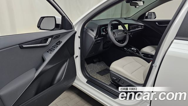 Kia Niro Prestige 2025 — фото 10