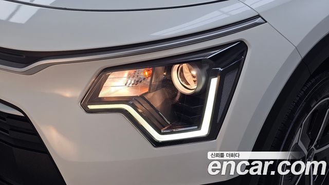 Kia Niro Prestige 2025 — фото 22