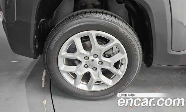 Jeep Renegade 2.4 Longitude 2018 — фото 5