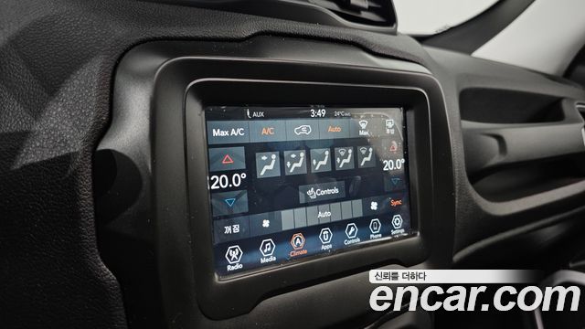 Jeep Renegade 2.4 Longitude 2018 — фото 14