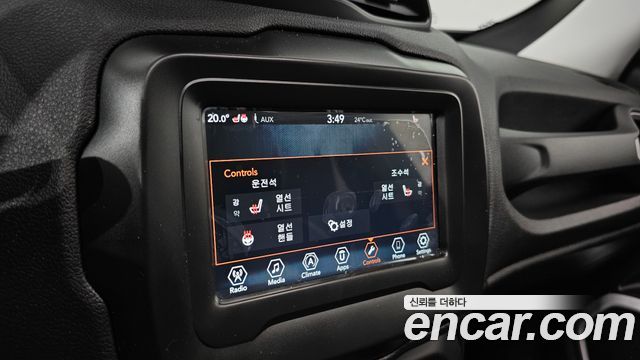 Jeep Renegade 2.4 Longitude 2018 — фото 16