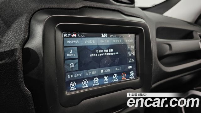 Jeep Renegade 2.4 Longitude 2018 — фото 17