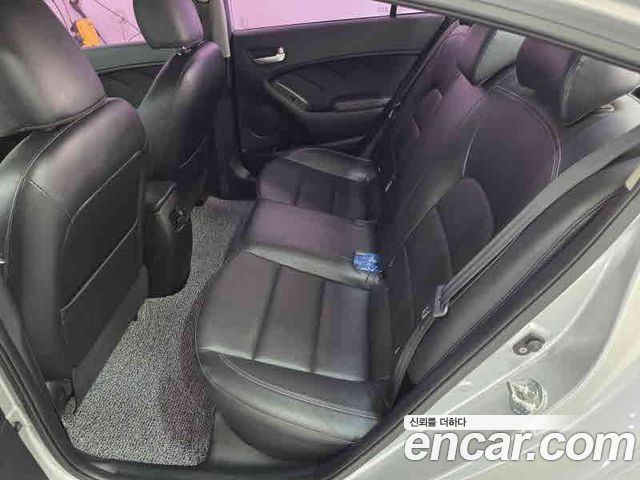 Kia K3 Trendy 2015 — фото 23