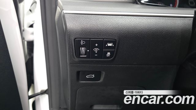Kia K5 (III) 2.0 LPI(Renter car) Strandard 2023 — фото 19