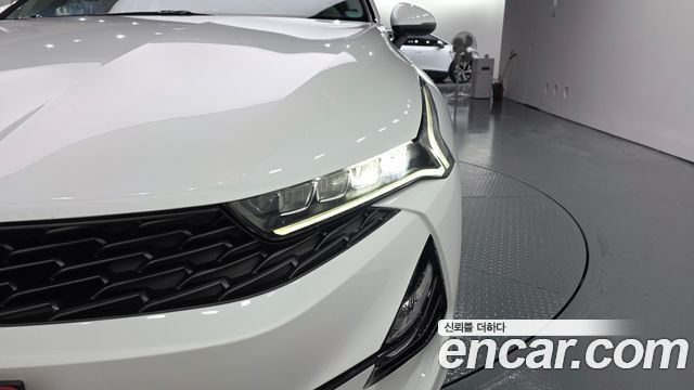 Kia K5 (III) 2.0 LPI(Renter car) Strandard 2023 — фото 22