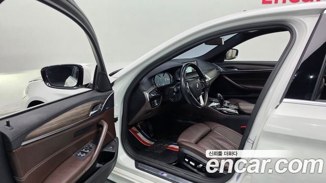 BMW 5 Series (G30) 530i M Sport Package Plus 2018 — фото 10