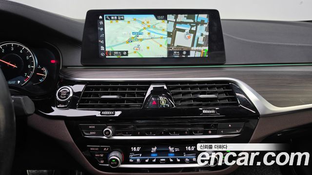 BMW 5 Series (G30) 530i M Sport Package Plus 2018 — фото 12