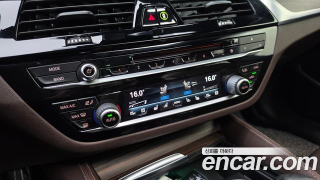 BMW 5 Series (G30) 530i M Sport Package Plus 2018 — фото 32