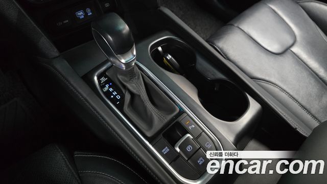 Hyundai Santa Fe (TM) Gasoline 2.0T 2WD Prestige 2020 — фото 9