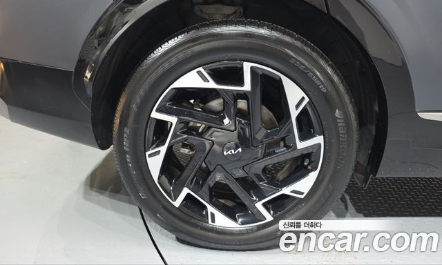 Kia Sportage (V) Gasoline 1.6 Turbo 2WD Signature 2023 — фото 5