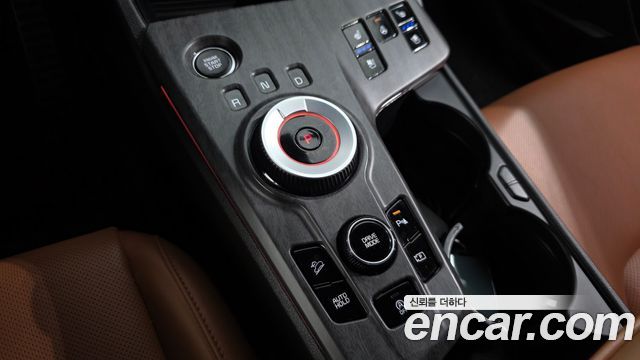 Kia Sportage (V) Gasoline 1.6 Turbo 2WD Signature 2023 — фото 9