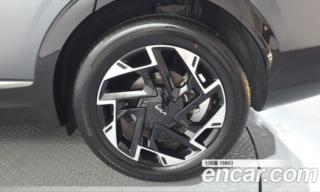 Kia Sportage (V) Gasoline 1.6 Turbo 2WD Signature 2023 — фото 21