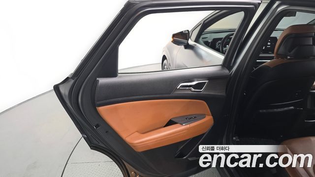 Kia Sportage (V) Gasoline 1.6 Turbo 2WD Signature 2023 — фото 25