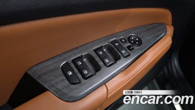 Kia Sportage (V) Gasoline 1.6 Turbo 2WD Signature 2023 — фото 38