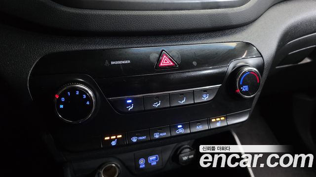 Hyundai Tucson Diesel 1.7 2WD Style 2016 — фото 18