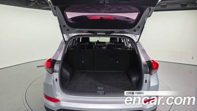 Hyundai Tucson Diesel 1.7 2WD Style 2016 — фото 20