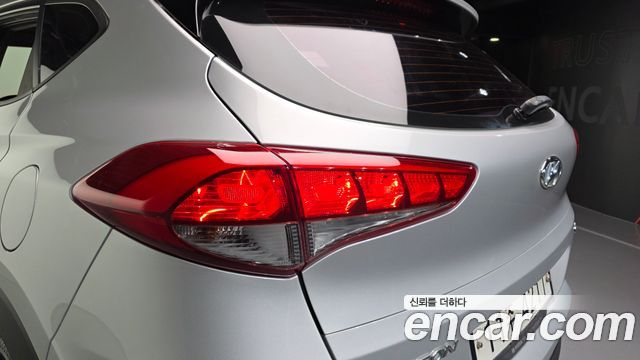 Hyundai Tucson Diesel 1.7 2WD Style 2016 — фото 23
