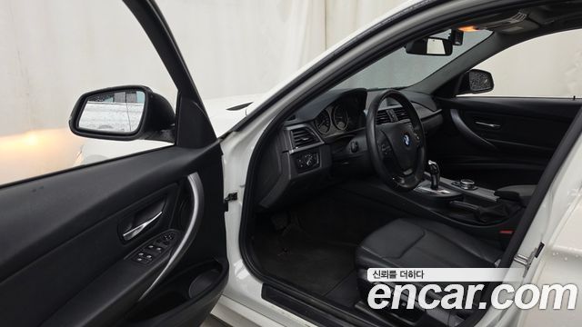 BMW 3 Series (F30) 320i 2014 — фото 10