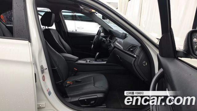 BMW 3 Series (F30) 320i 2014 — фото 11