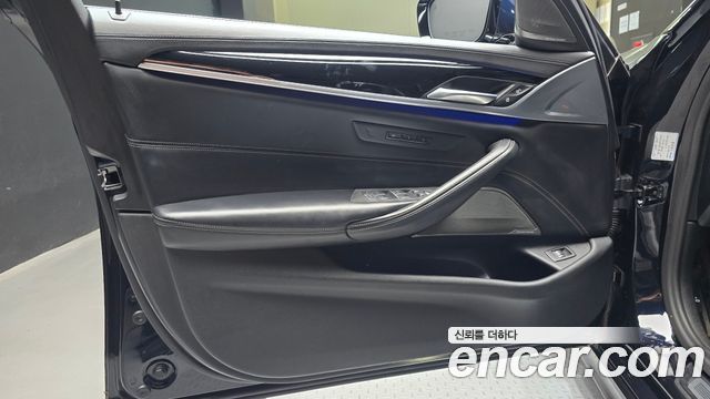 BMW 5 Series (G30) 520d M Sport Package Plus 2020 — фото 24