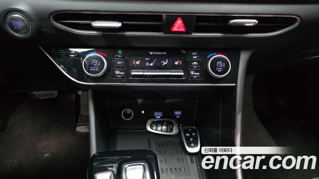 Hyundai Sonata (DN8) 2.0 Premium 2020 — фото 17