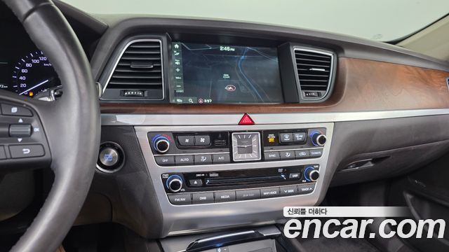 Genesis G80 3.3 GDI AWD Premium Luxury 2018 — фото 16