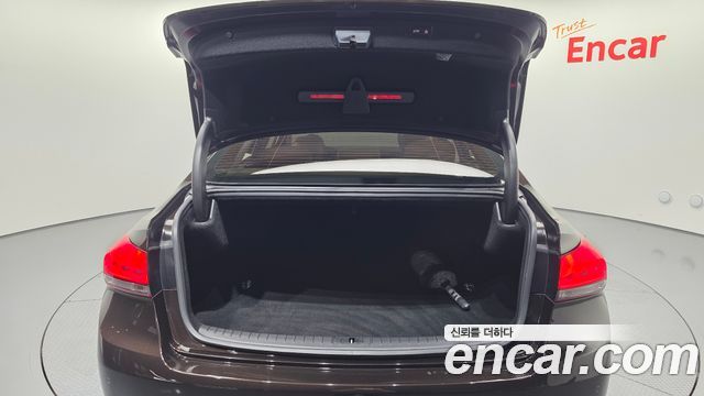 Genesis G80 3.3 GDI AWD Premium Luxury 2018 — фото 22
