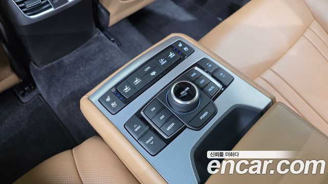 Genesis G80 3.3 GDI AWD Premium Luxury 2018 — фото 23