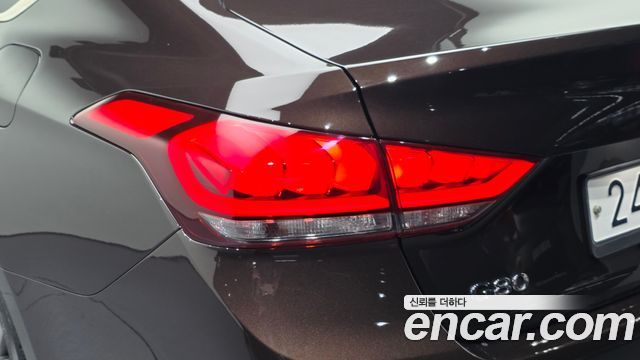 Genesis G80 3.3 GDI AWD Premium Luxury 2018 — фото 29
